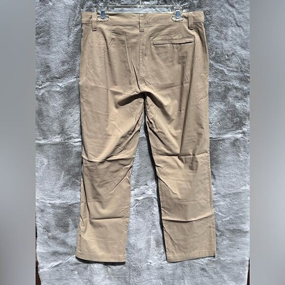NWOT Eddie Bauer Horizon Guide Chino lightweight pants Size 34x30 - Picture 2 of 9